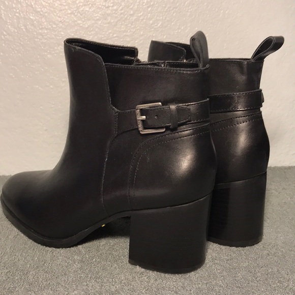 Ralph Lauren Genna Leather Ankle Booties 7B - Picture 6 of 8